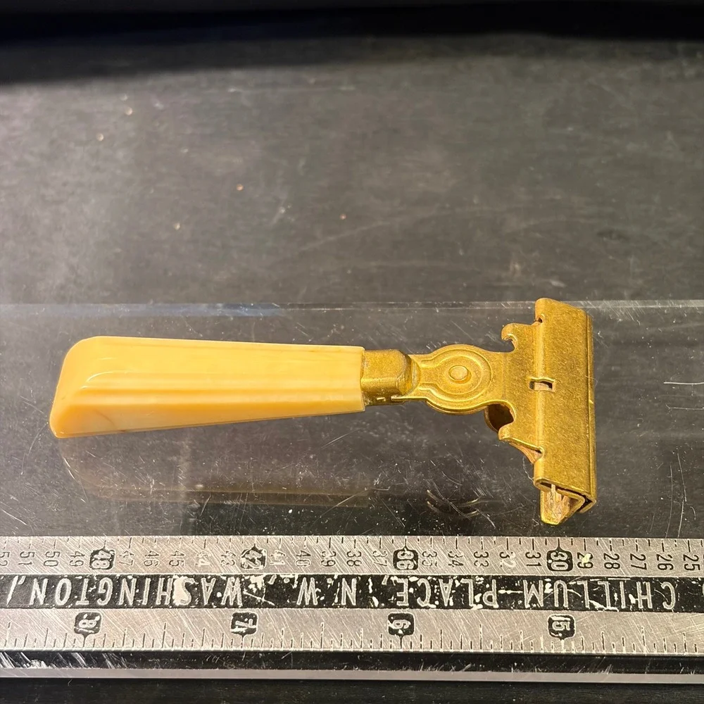 Vintage Eversharp Schick Injector Razor Type G Gold Tone Butterscotch Bakelite